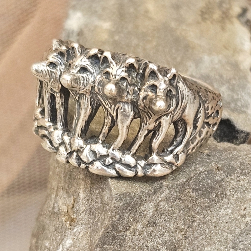 70s Wolf Pack Sterling Silver Ring Size 12.5 Vintage